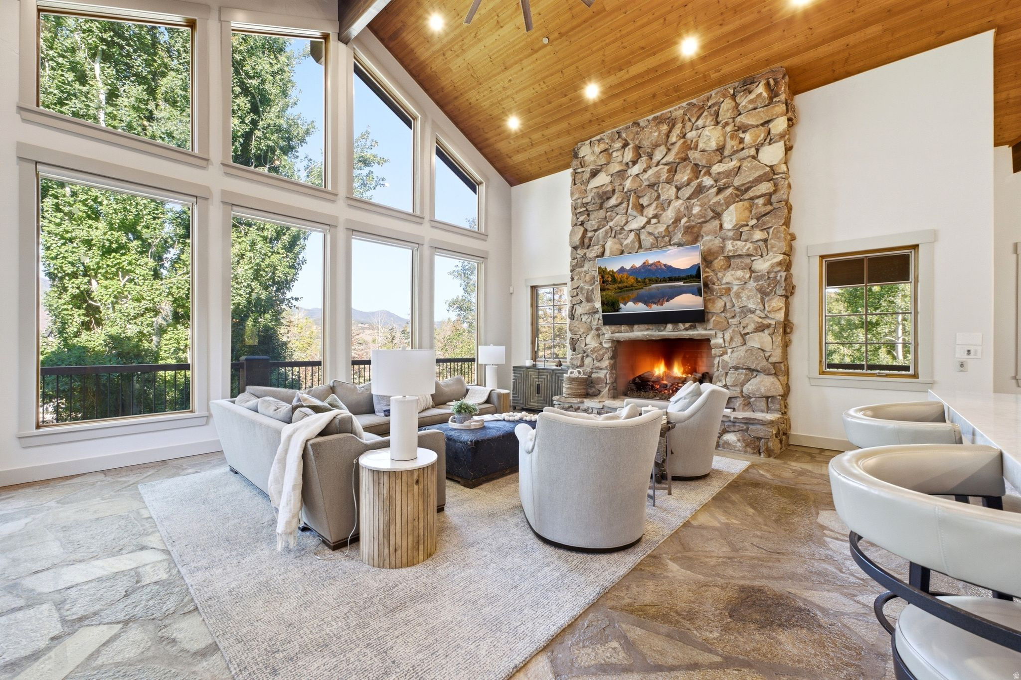 FAIRWAY HILLS - Residential