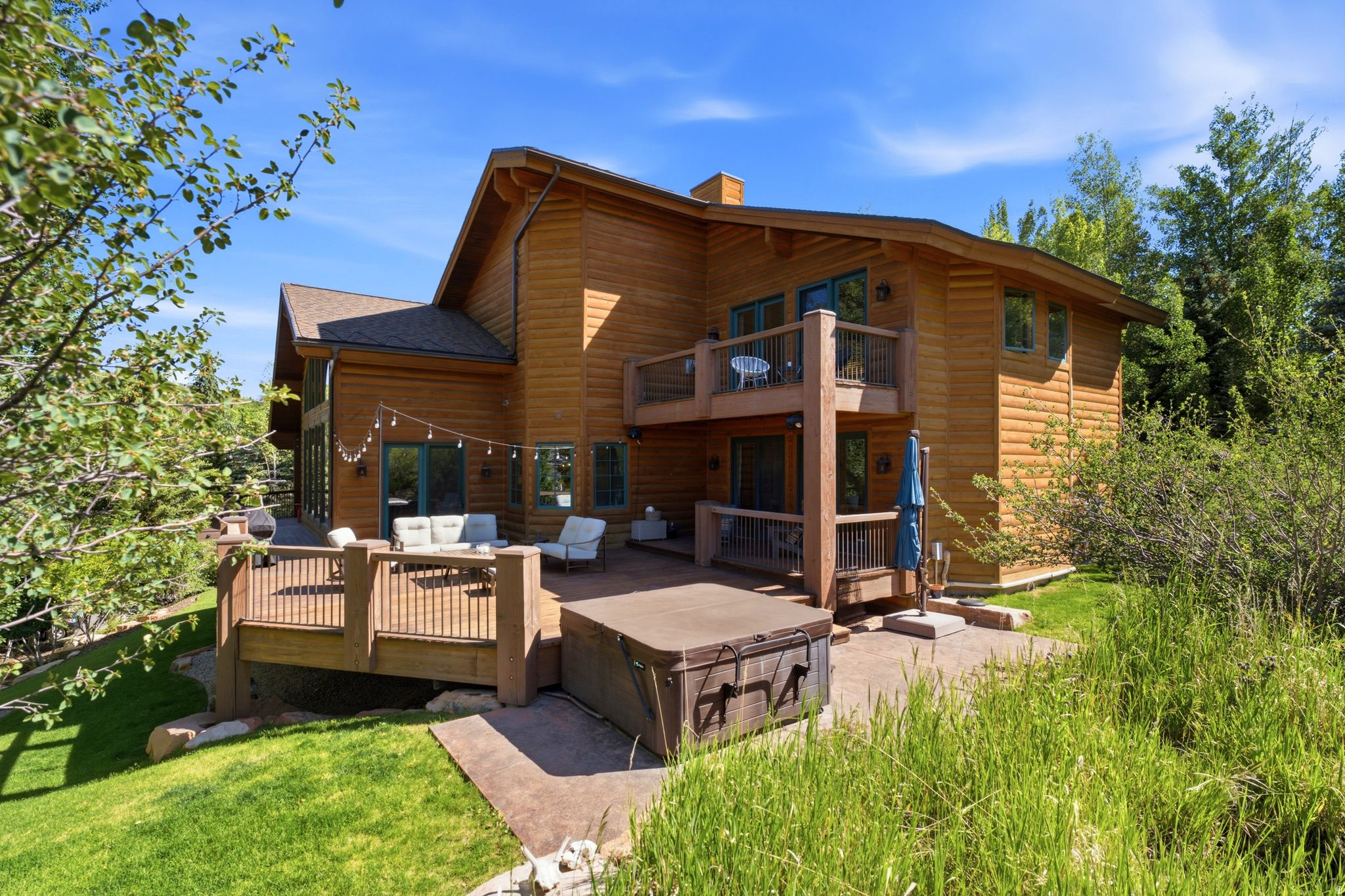 FAIRWAY HILLS - Residential