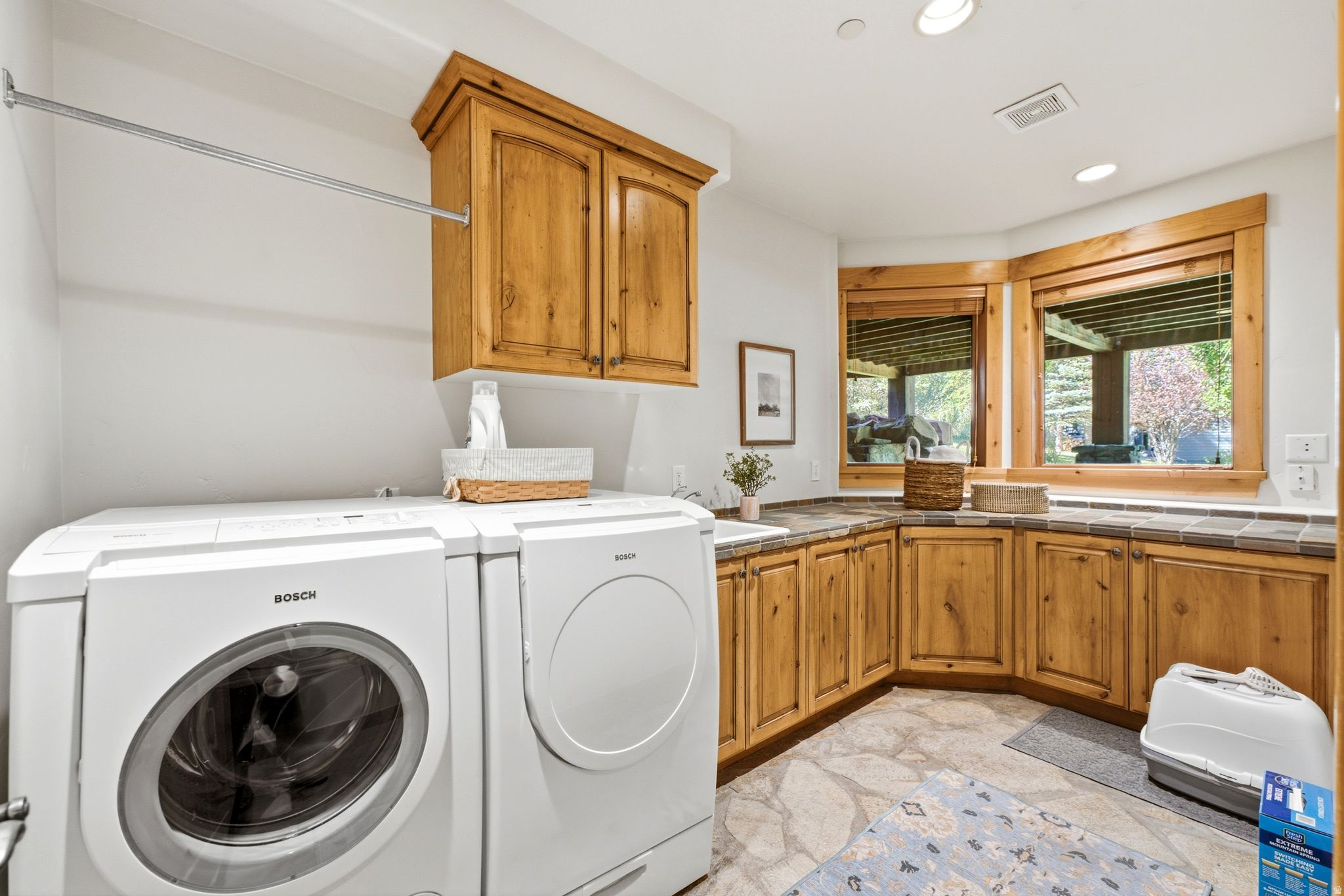 FAIRWAY HILLS - Residential