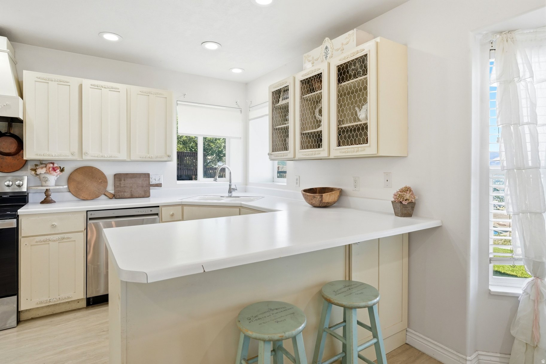 CENTENNIAL HEIGHTS - Residential