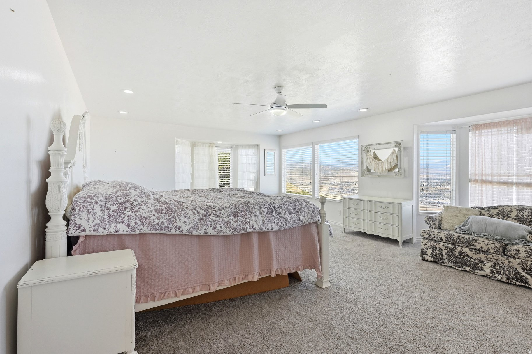 CENTENNIAL HEIGHTS - Residential