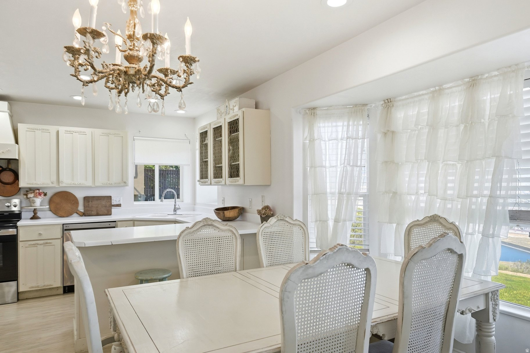 CENTENNIAL HEIGHTS - Residential