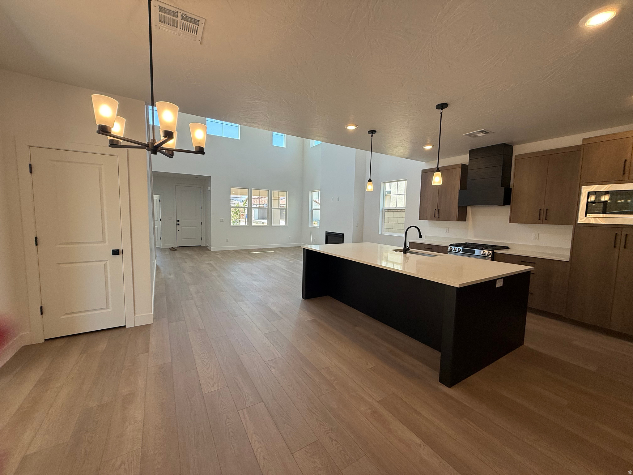 DESERT COLOR - Residential