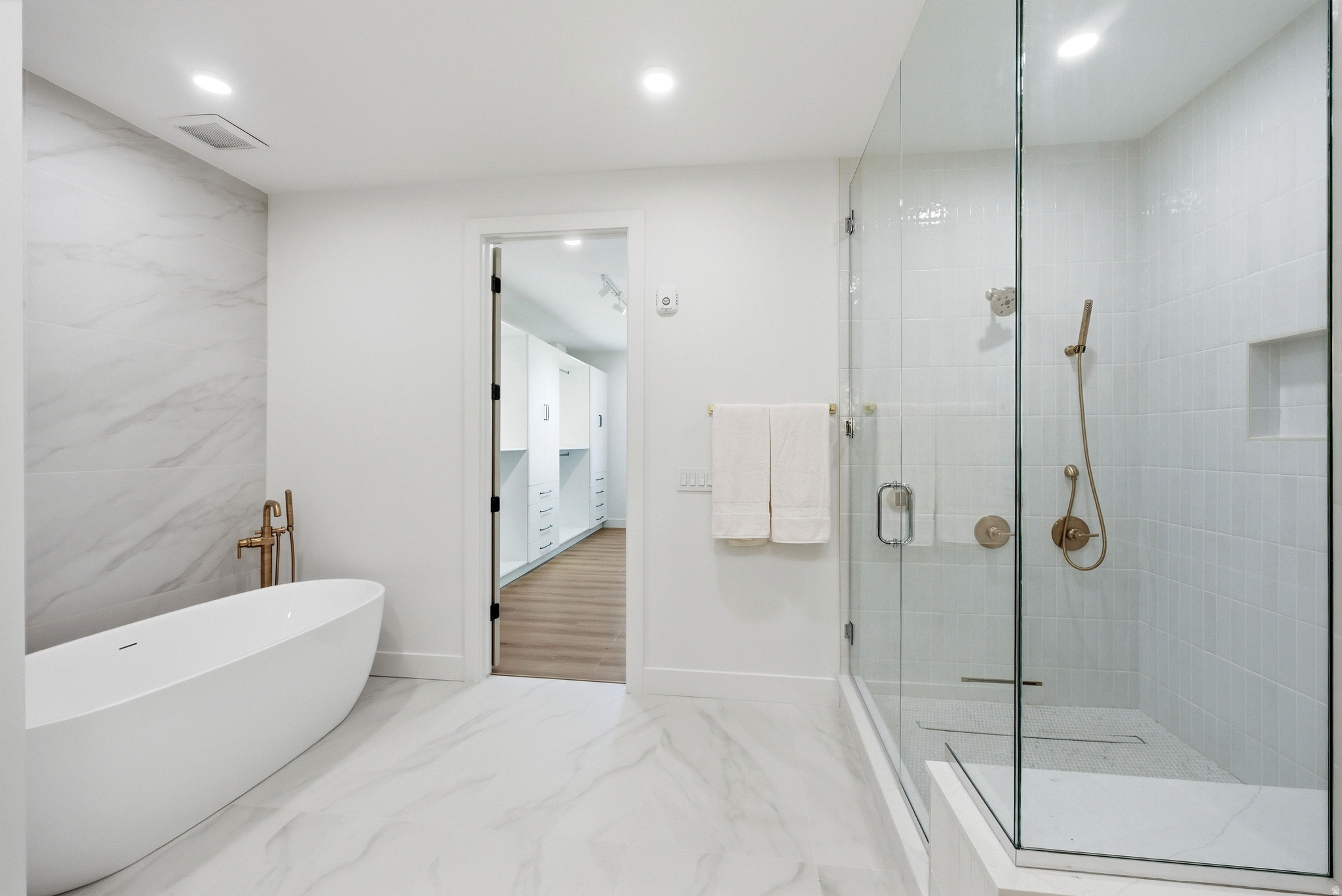 MOUNTAIN VIEW COMMON - Residential