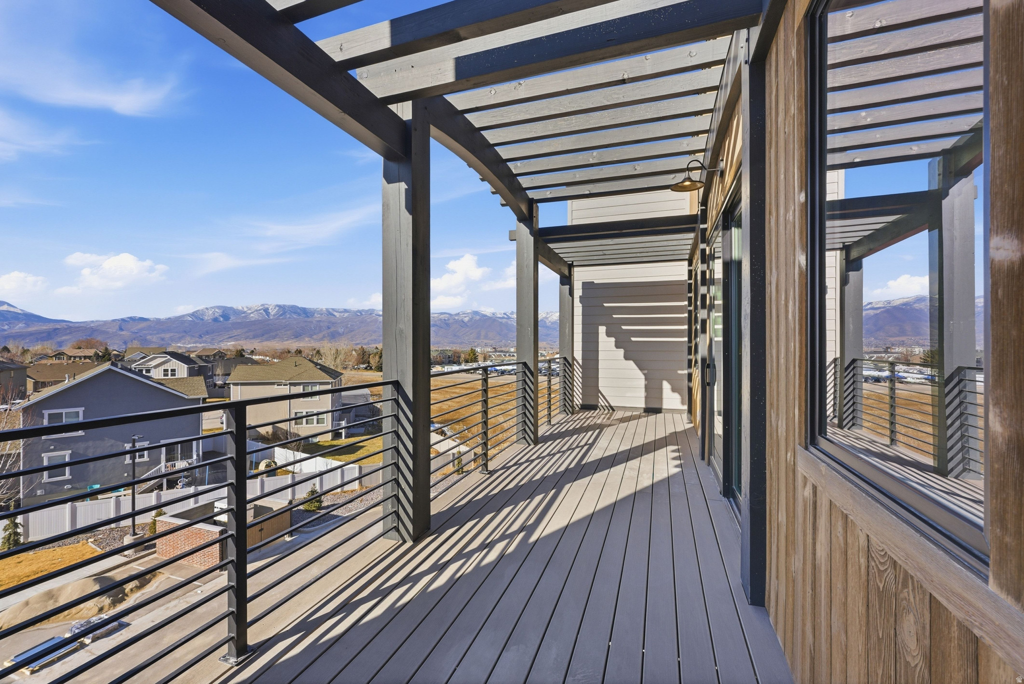 MOUNTAIN VIEW COMMON - Residential