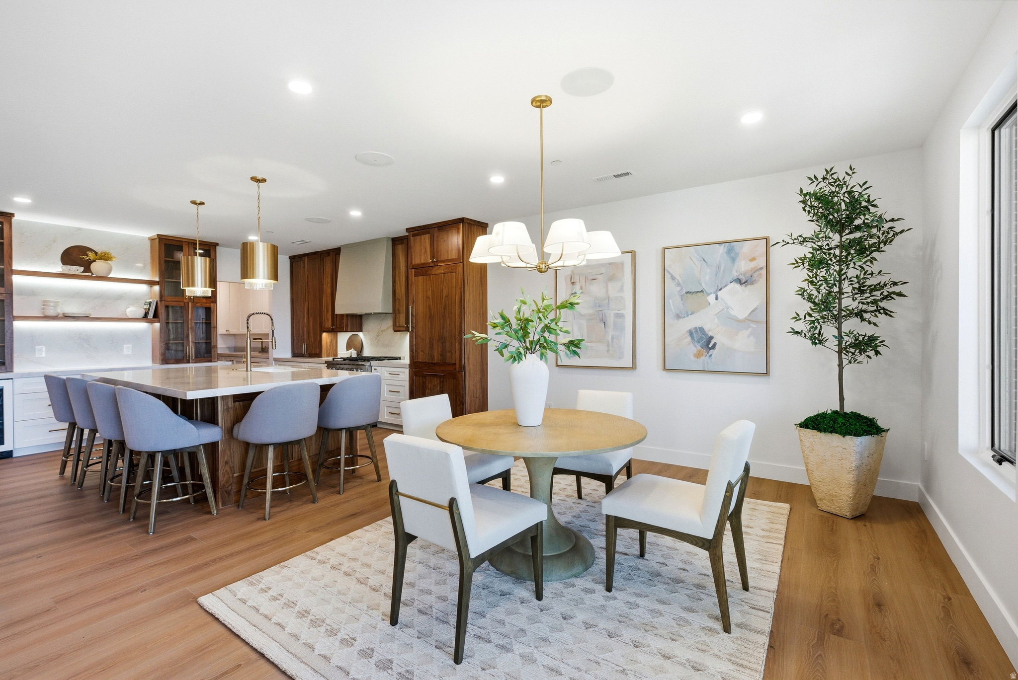 MOUNTAIN VIEW COMMON - Residential