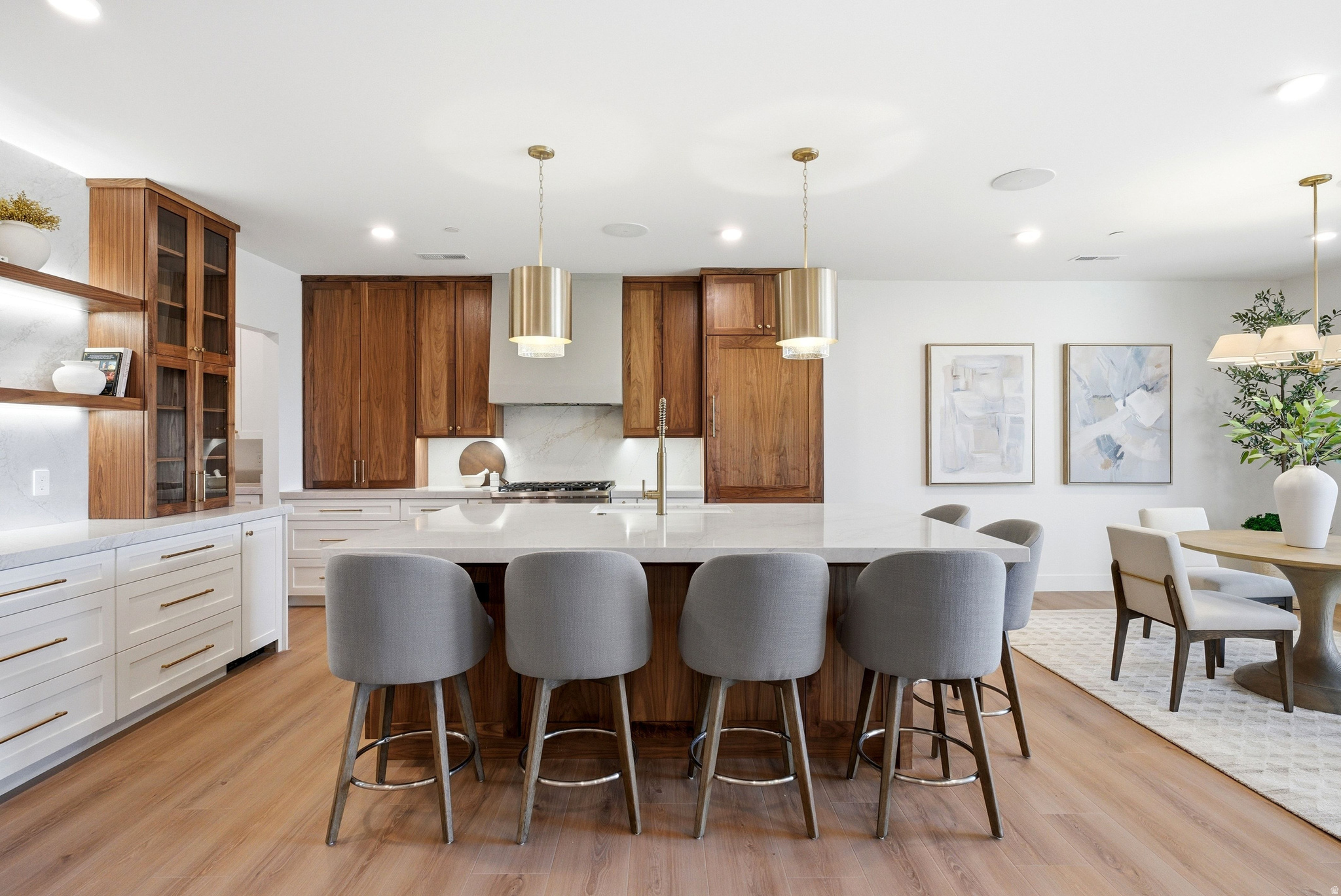 MOUNTAIN VIEW COMMON - Residential