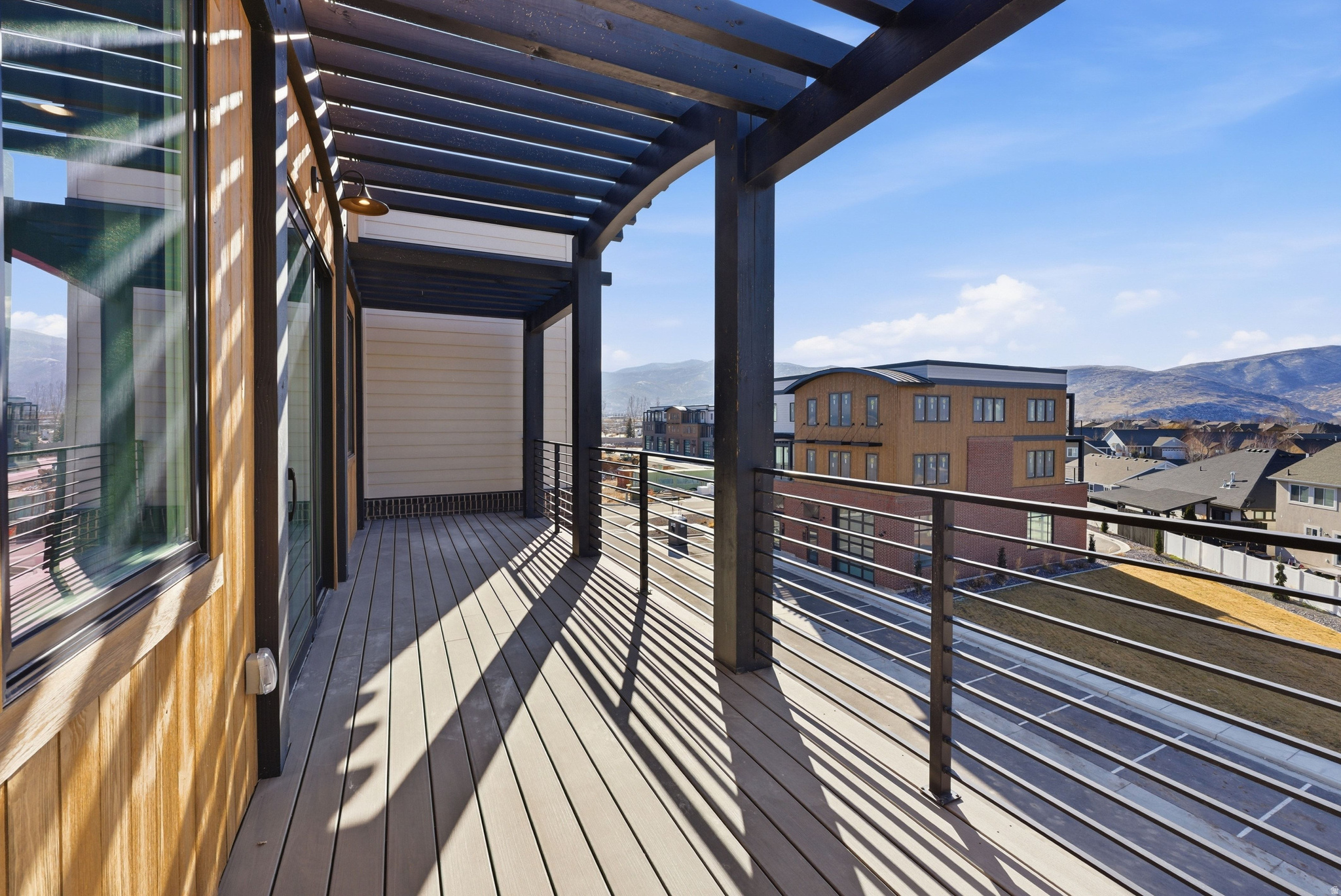 MOUNTAIN VIEW COMMON - Residential