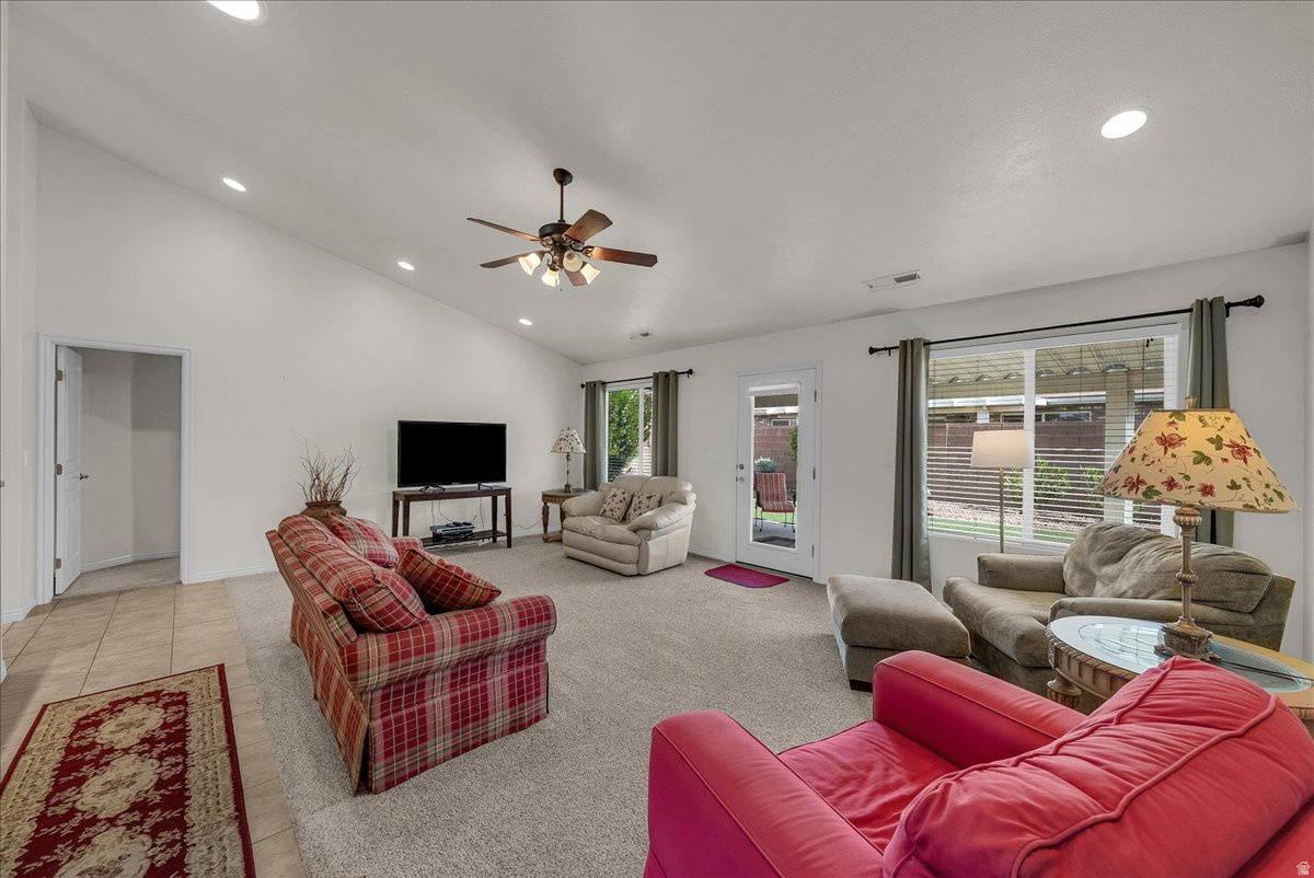 FOX BOROUGH - Residential