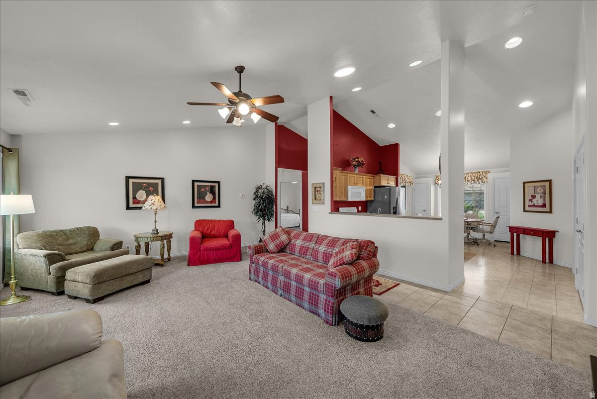 FOX BOROUGH - Residential