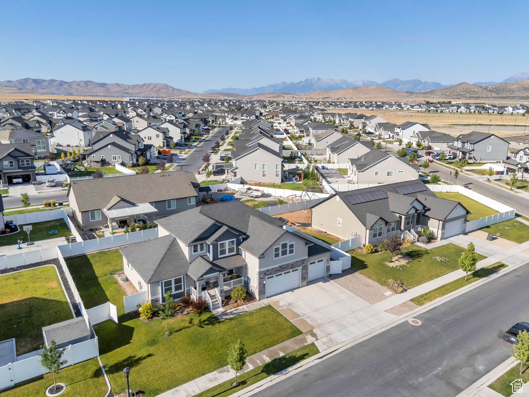 BRANDON PARK - Residential