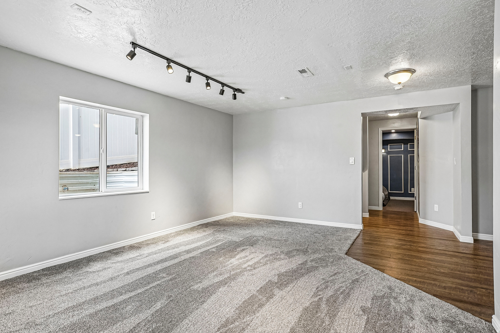 HOLLOW ESTATES - Residential