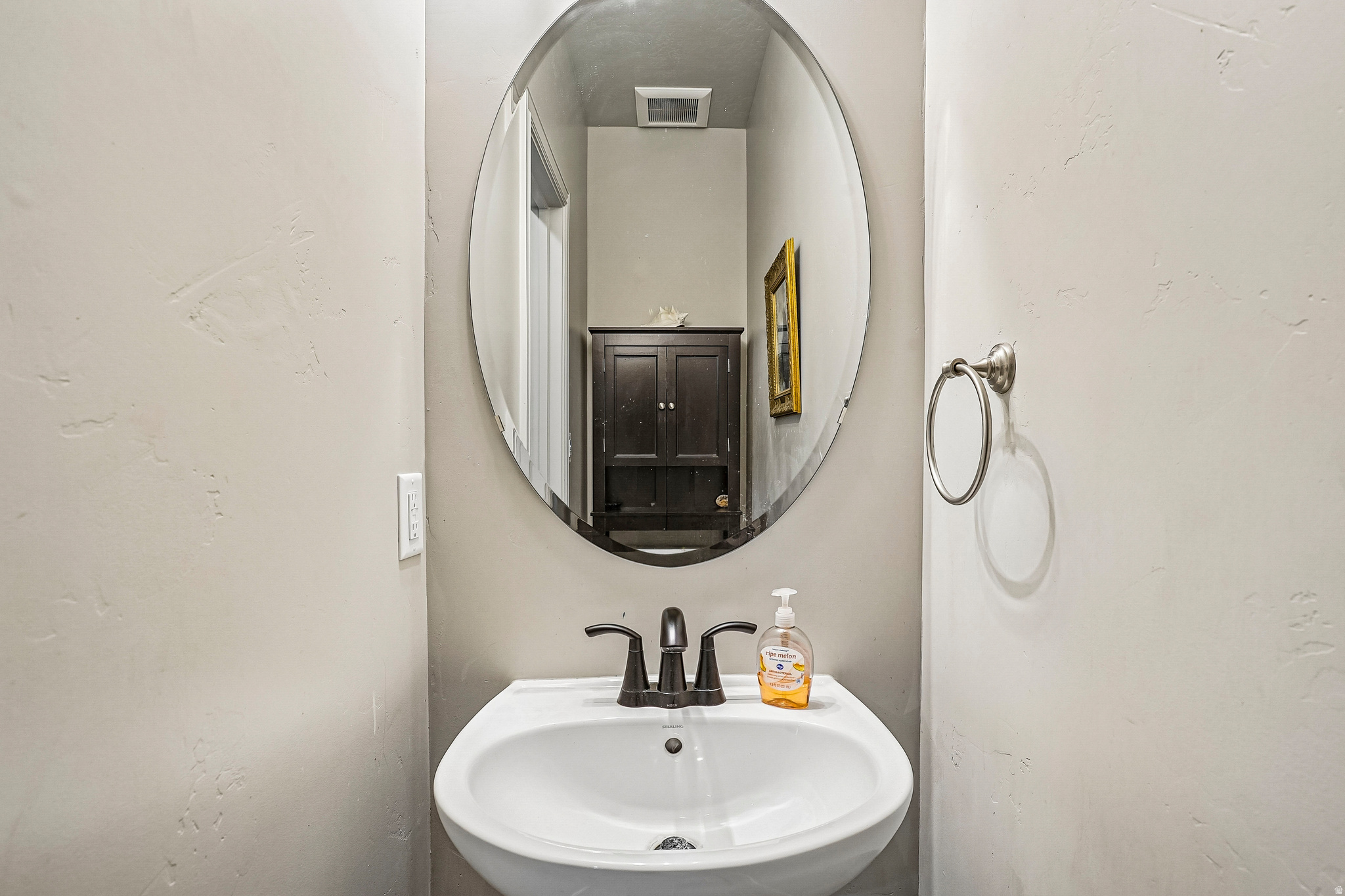 HOLLOW ESTATES - Residential