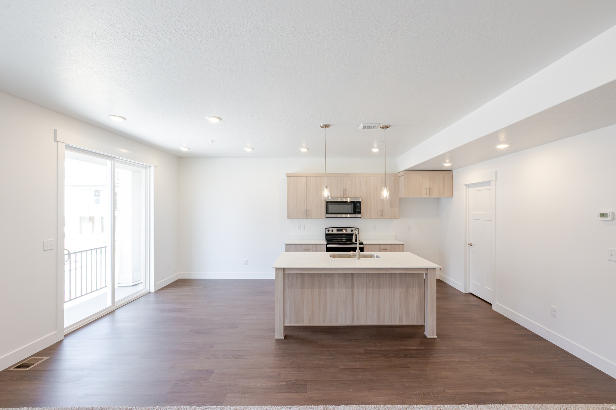 MT. RAINIER - Residential