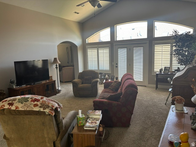 COMBE FARMS - Residential