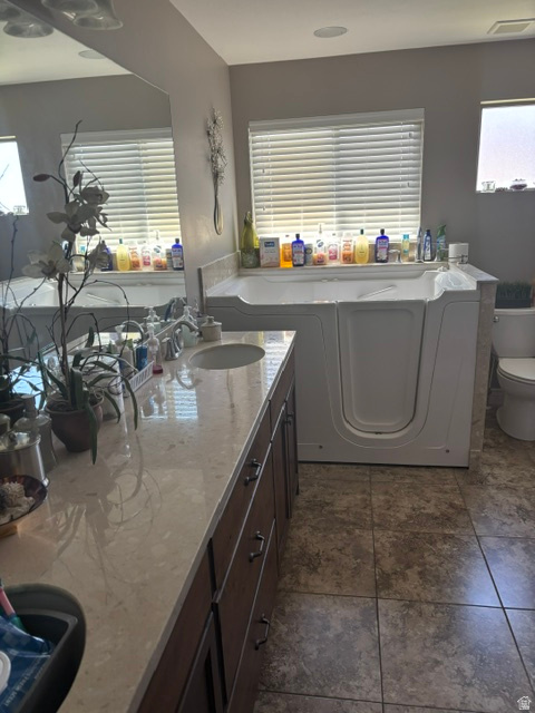 COMBE FARMS - Residential