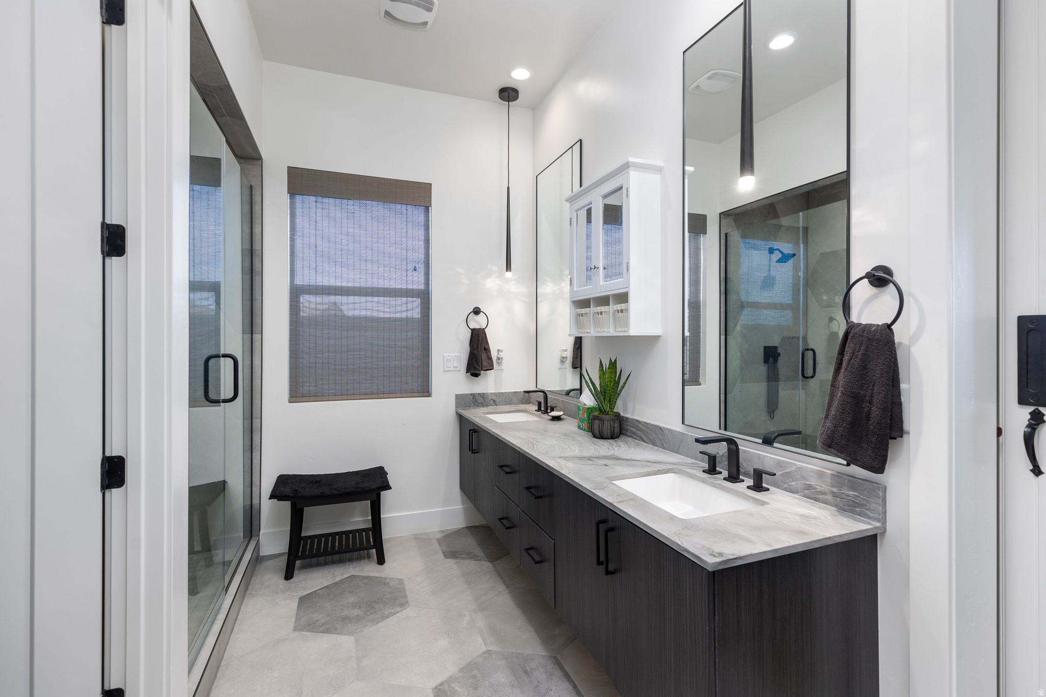 REGENCY AT DESERT COLOR 1 - Residential