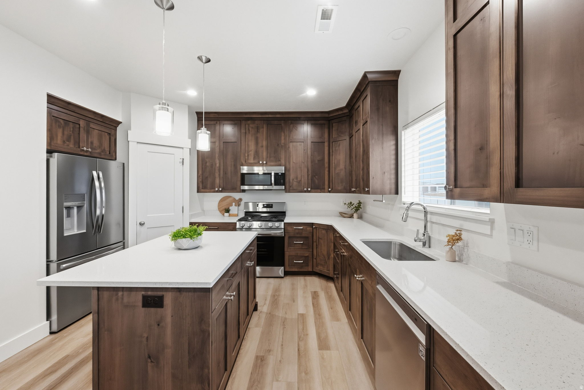 TAYLOR LANDING - Residential