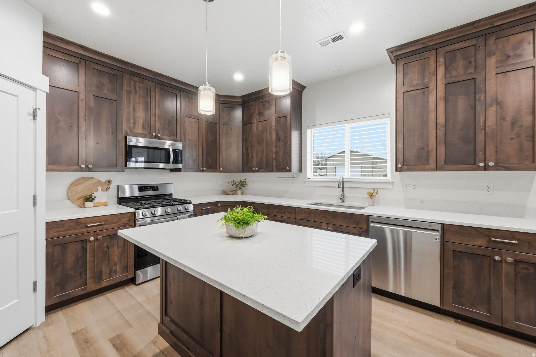 TAYLOR LANDING - Residential