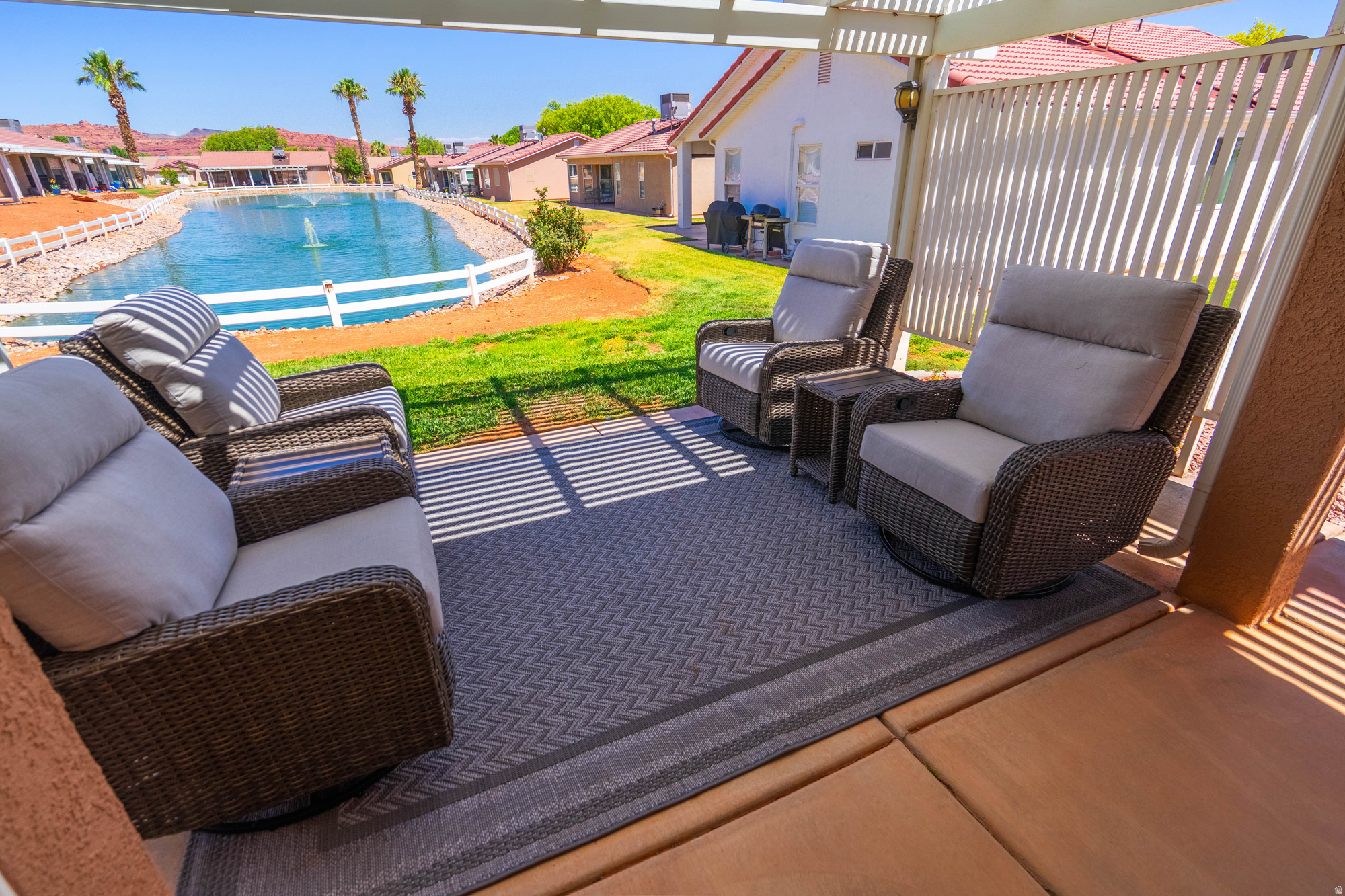 PADRE LAKES TH - Residential
