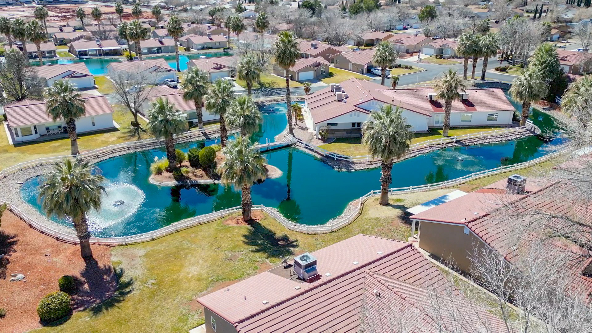 PADRE LAKES TH - Residential