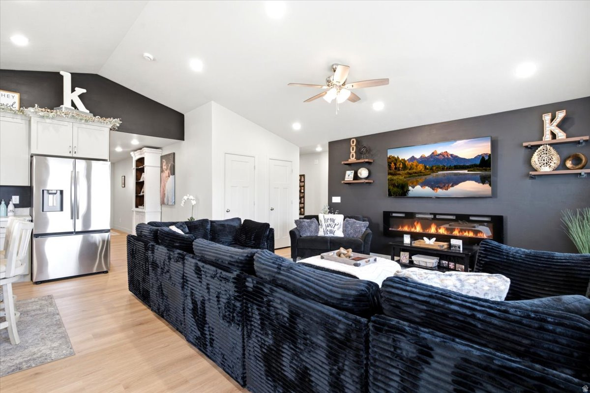 ASHLEE MEADOWS - Residential