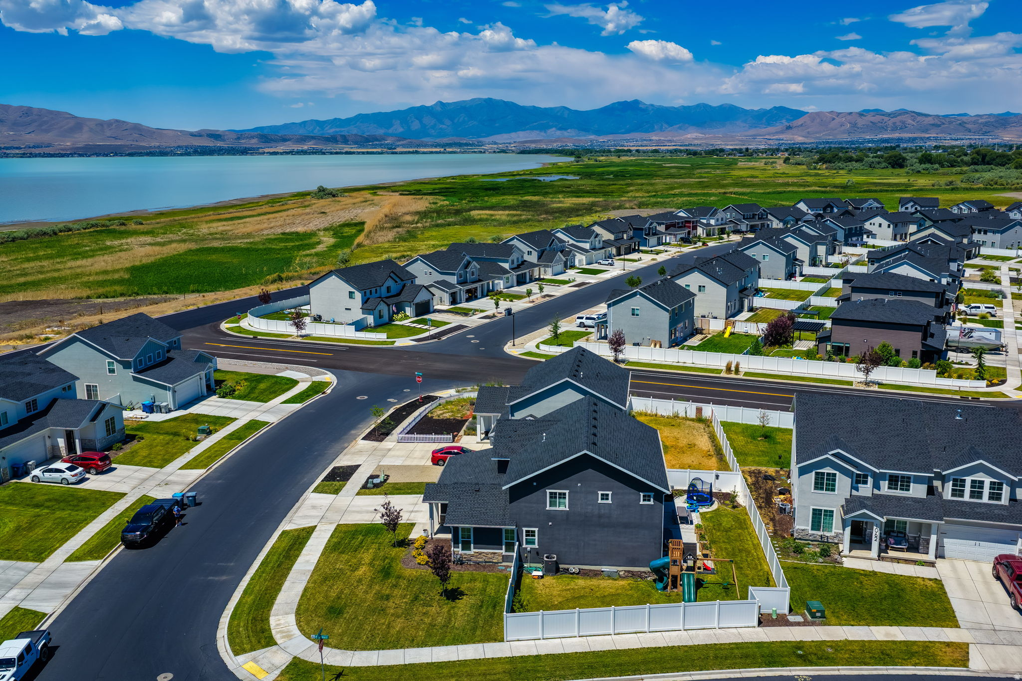 AF CROSSING - Residential