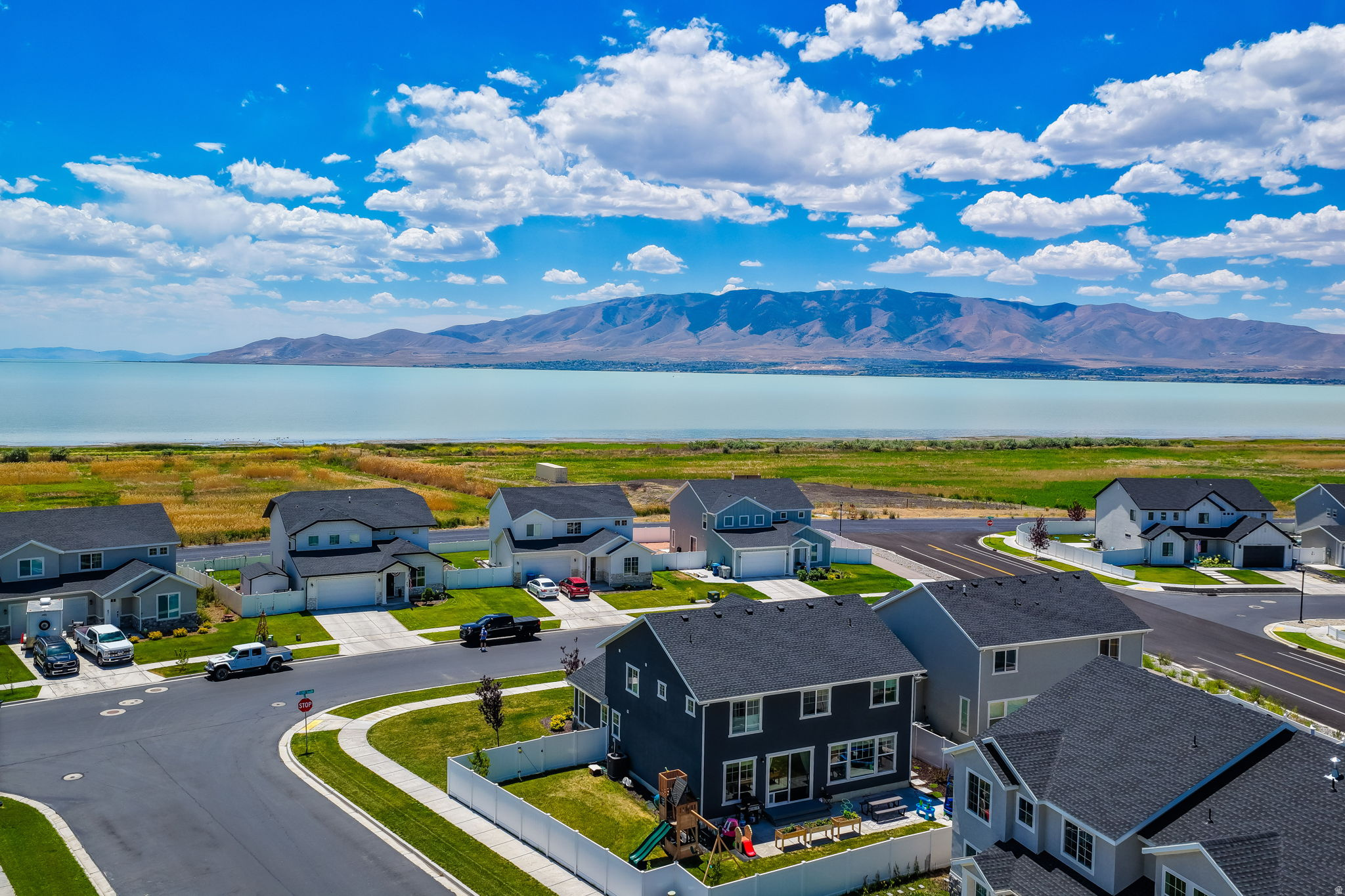 AF CROSSING - Residential