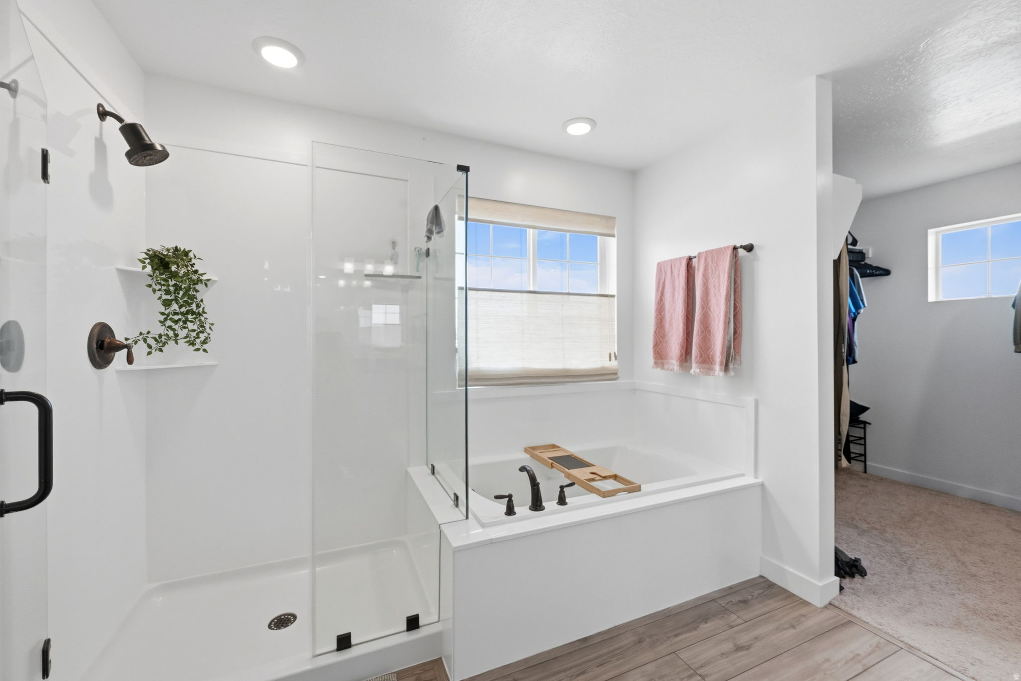AF CROSSING - Residential