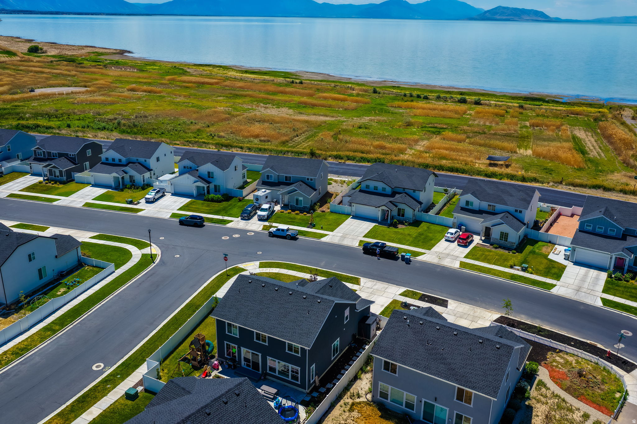 AF CROSSING - Residential