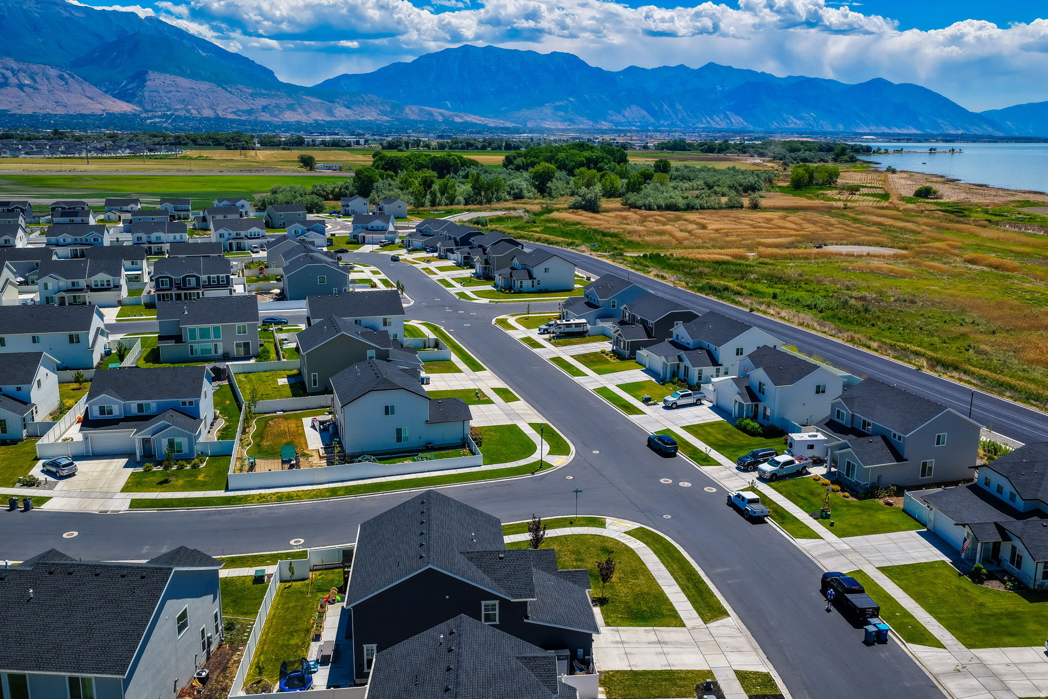 AF CROSSING - Residential