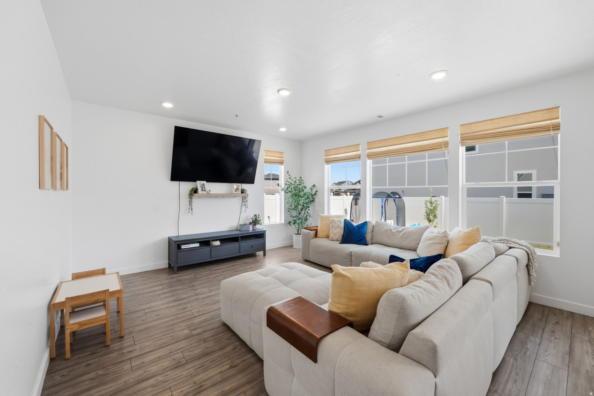 AF CROSSING - Residential
