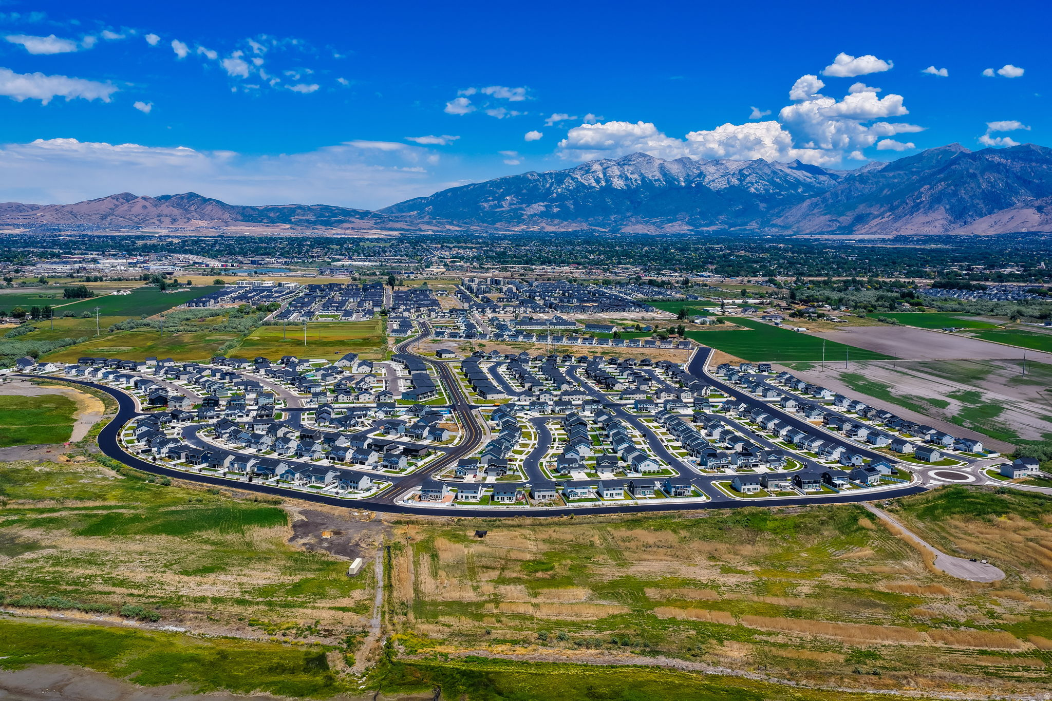 AF CROSSING - Residential