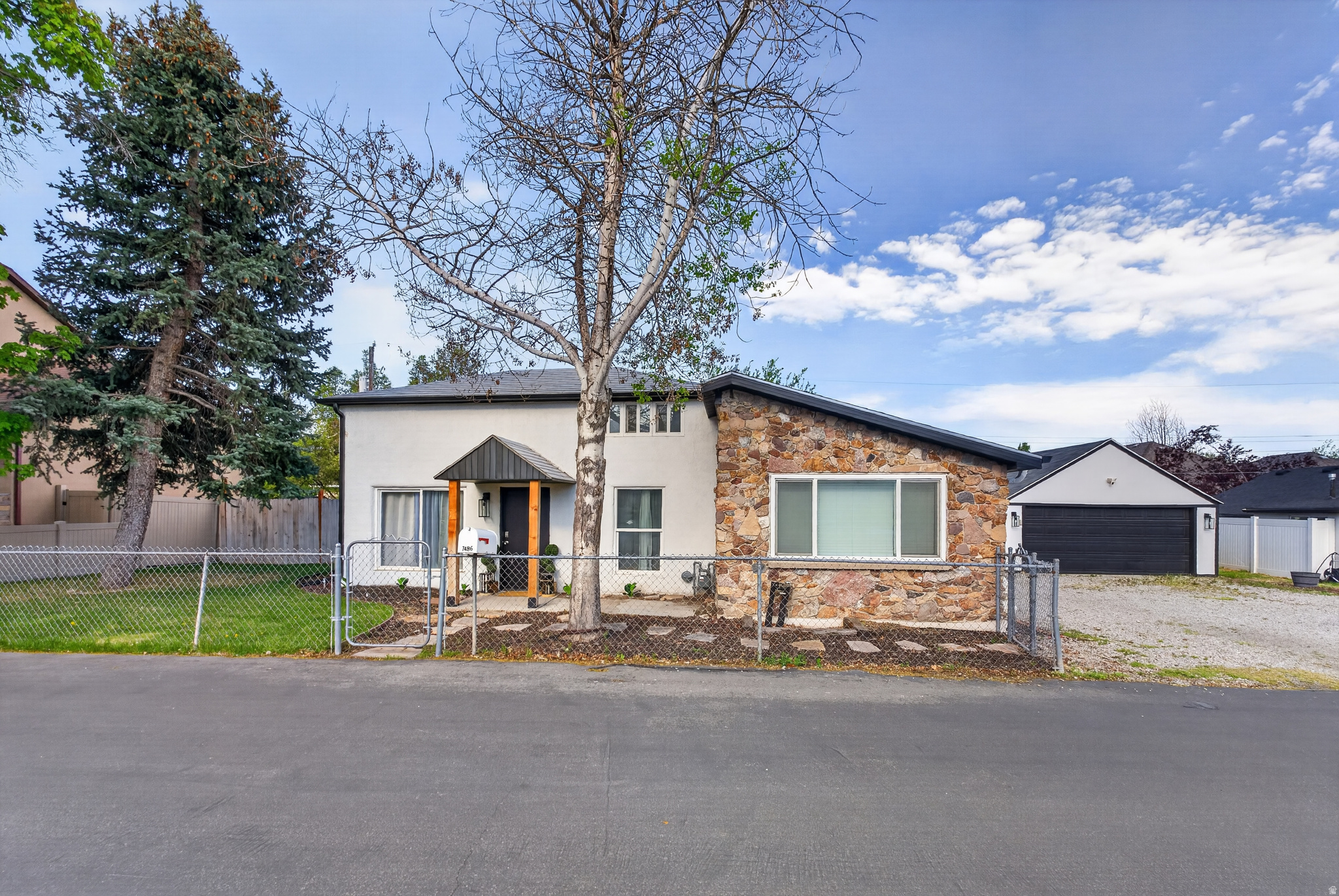 This centrally located starter home in Midvale offers an excellent opportunity to enjoy a close-knit community without the constraints of an HOA. Recently remodeled, the home sits on a generous 0.19-acre lot, providing ample outdoor space while maintaining low maintenance requirements. The spacious two-car garage adds convenience, and the quiet lane enhances the property's appeal with minimal traffic which is ideal for peaceful evening walks. Additionally, the property presents a unique investment opportunity, with zoning that allows for potential duplex or townhome development, whether now or in the future. This home is sold fully furnished.    Seller Financing terms:  Sale price: $473,000  Down payment: $59,000  Interest rate: 6%  Monthly payment: $2,836