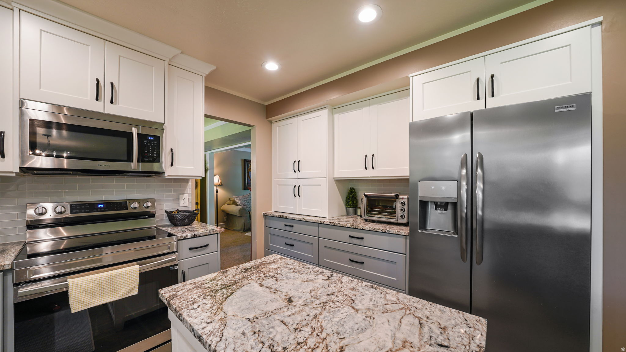 SUNWOOD RANCH - Residential