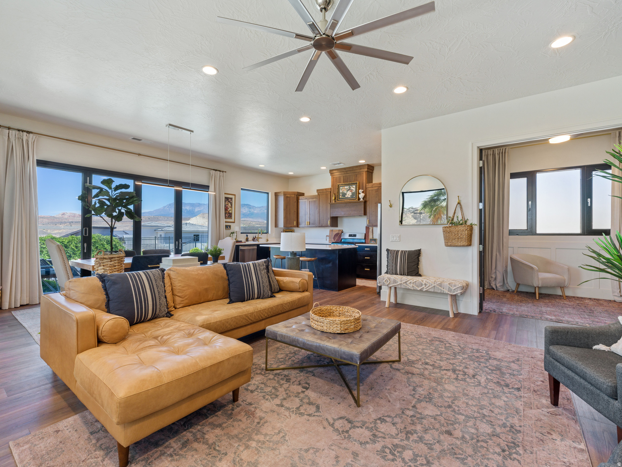 INDEPENDENCE POINT - Residential