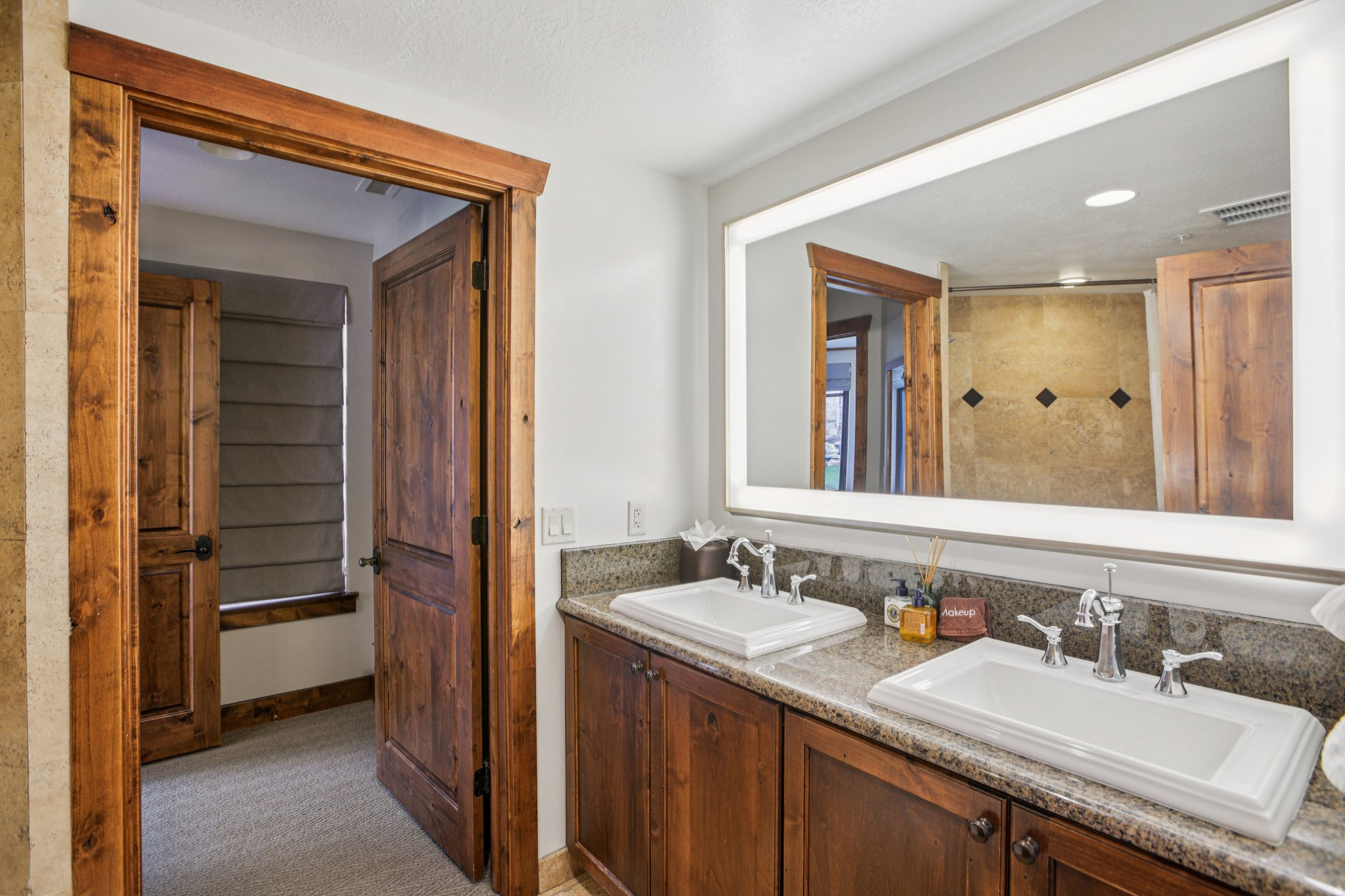 HYATT CENTRIC - Residential