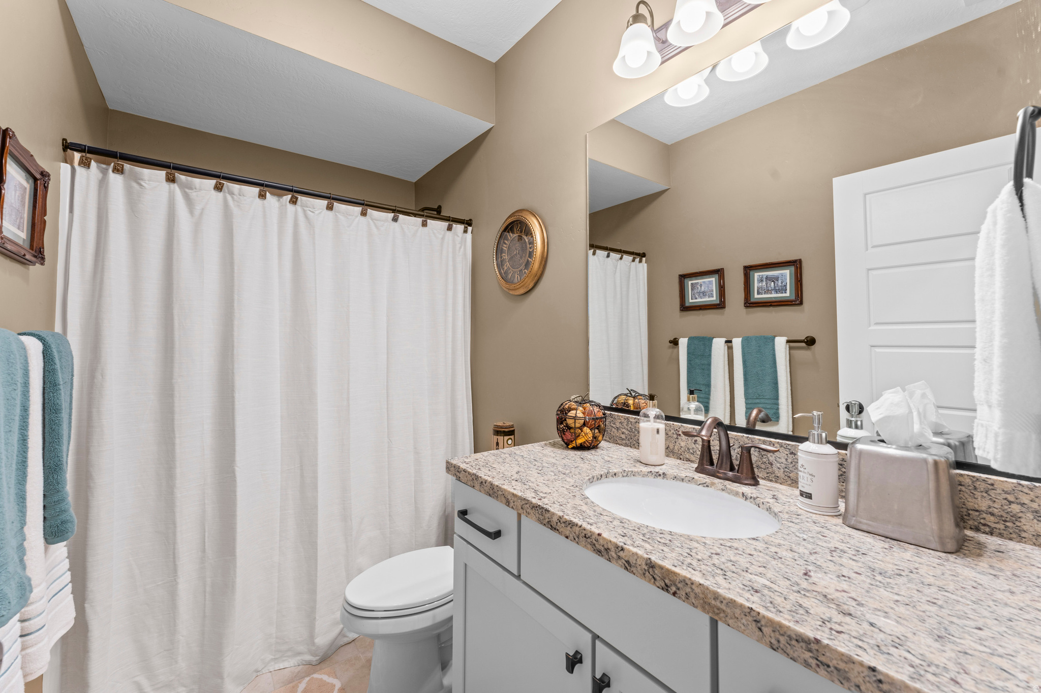 DAYBREAK VILLAGE 8 - Residential
