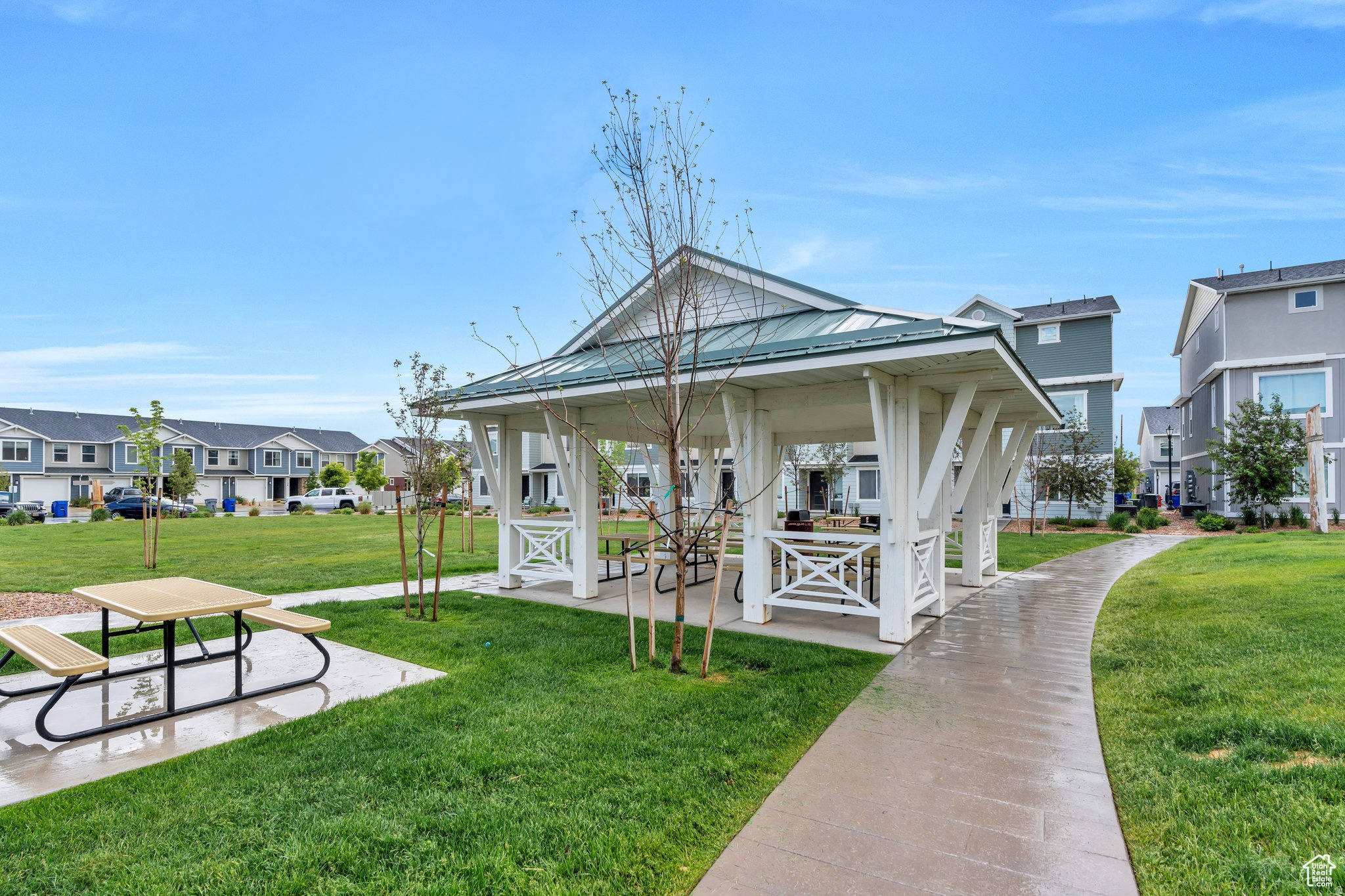 NORTHSHORE - Residential