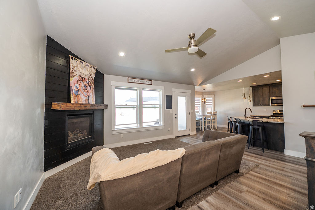 CHADAZ ESTATES - Residential