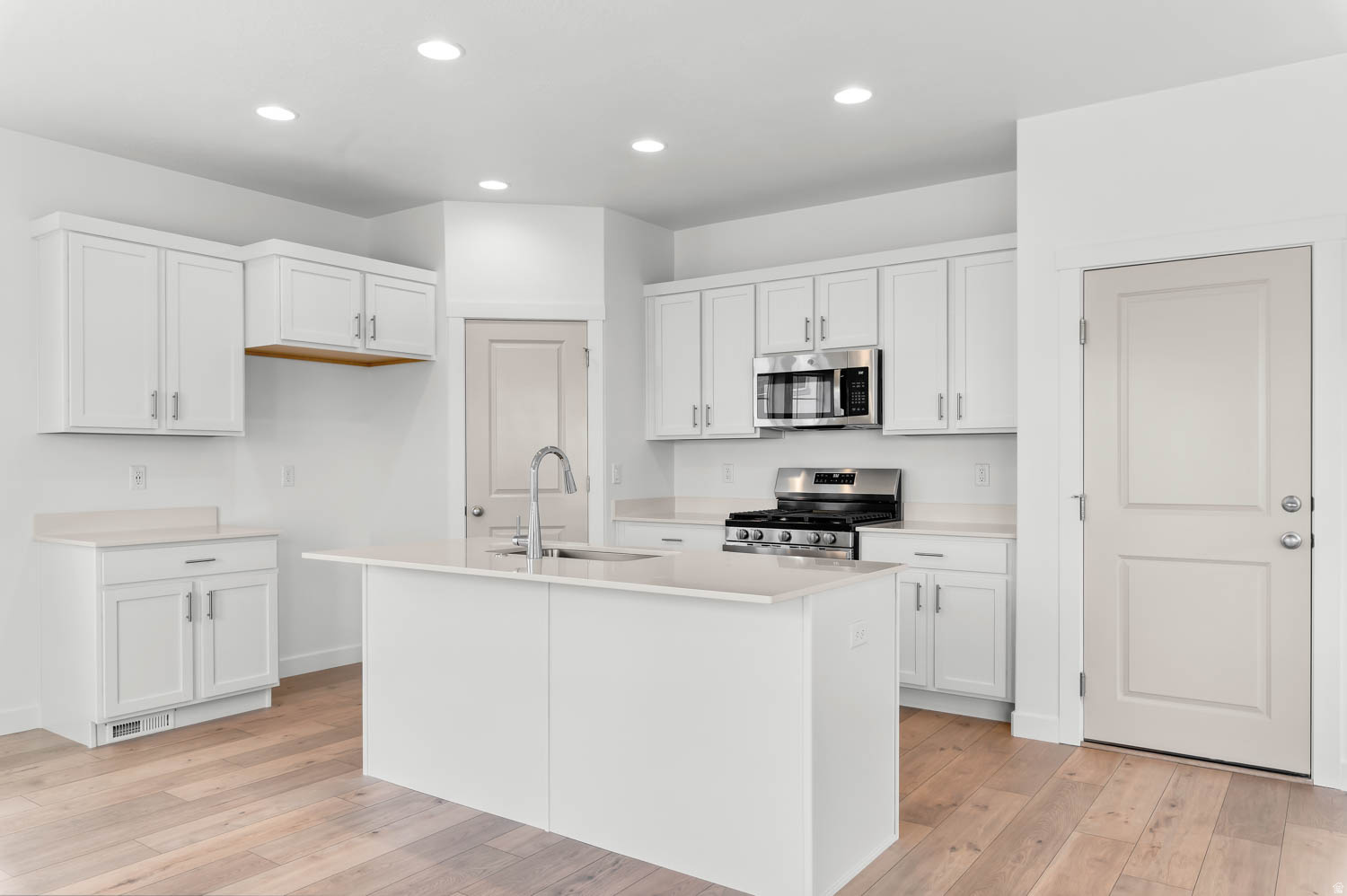 MAHOGANY RIDGE 246 - Residential