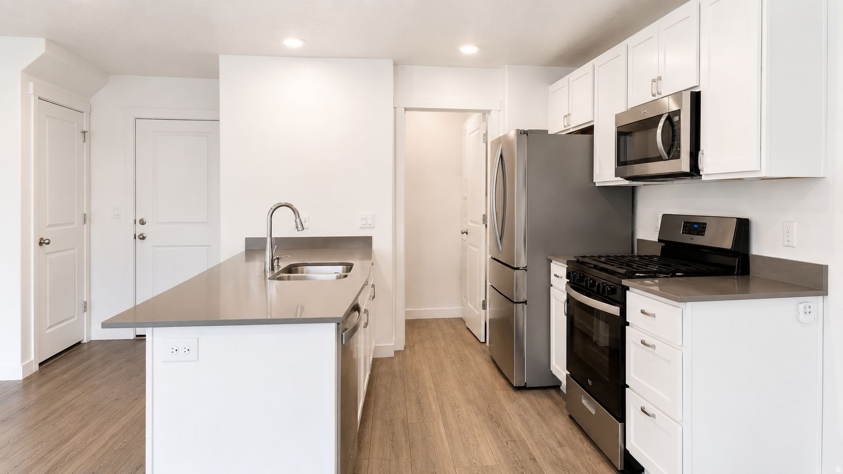 LITTLE VALLEY GATEWA - Residential