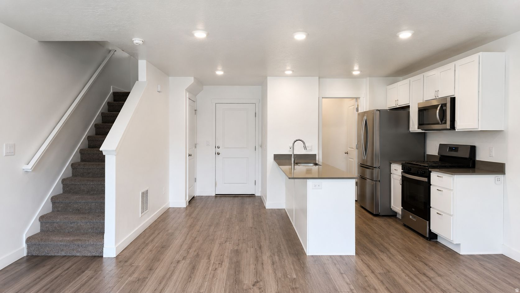 LITTLE VALLEY GATEWA - Residential