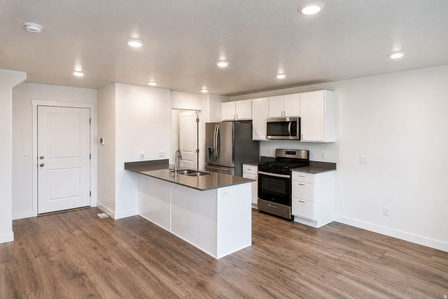 LITTLE VALLEY GATEWA - Residential