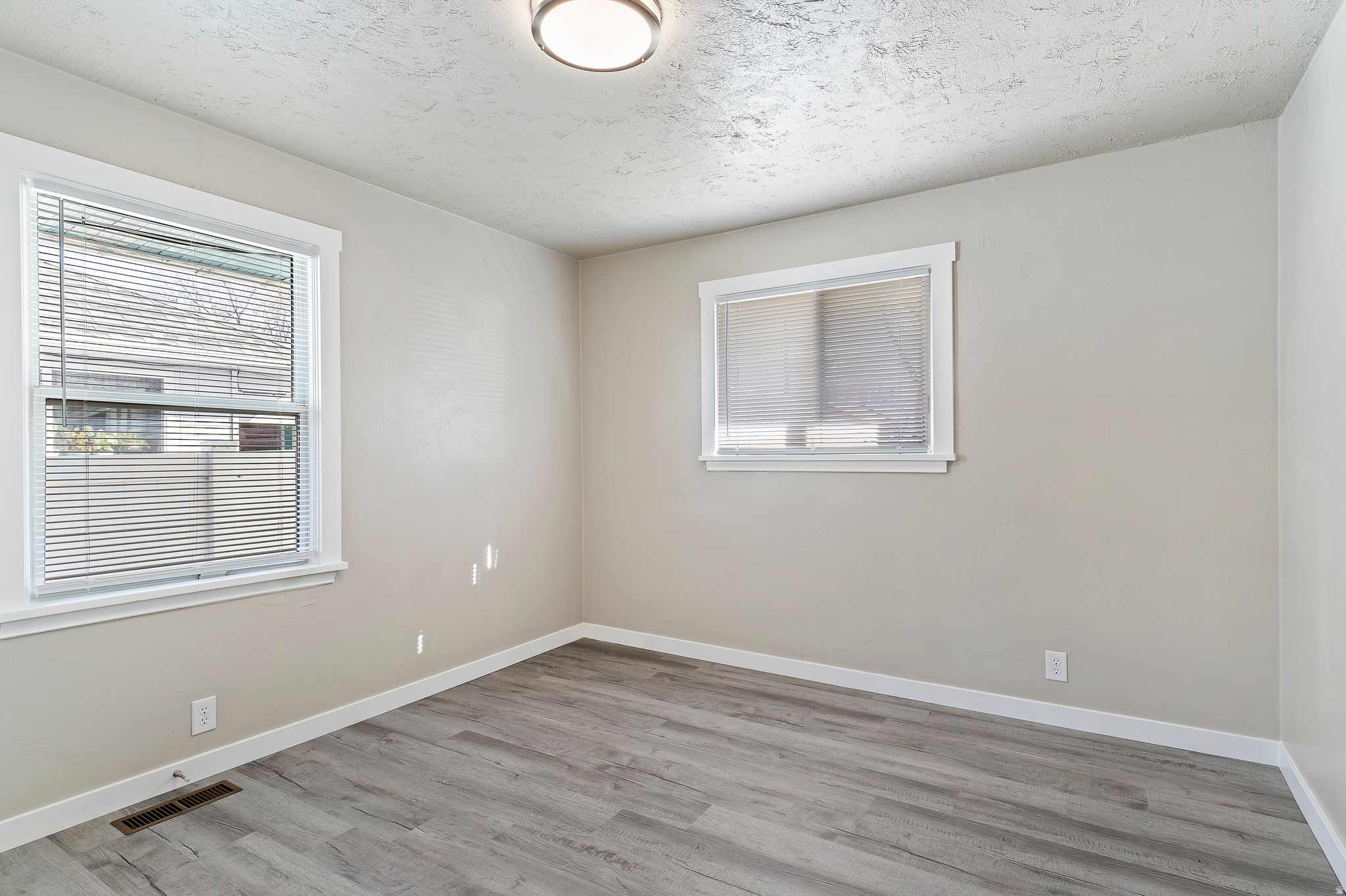 OGDEN - Residential Lease