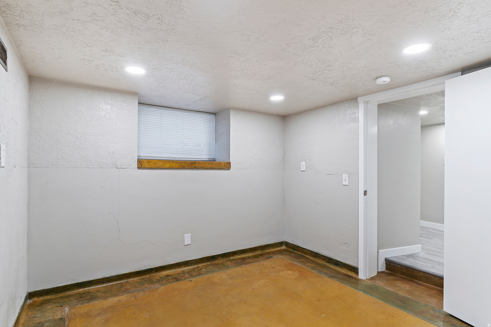 OGDEN - Residential Lease