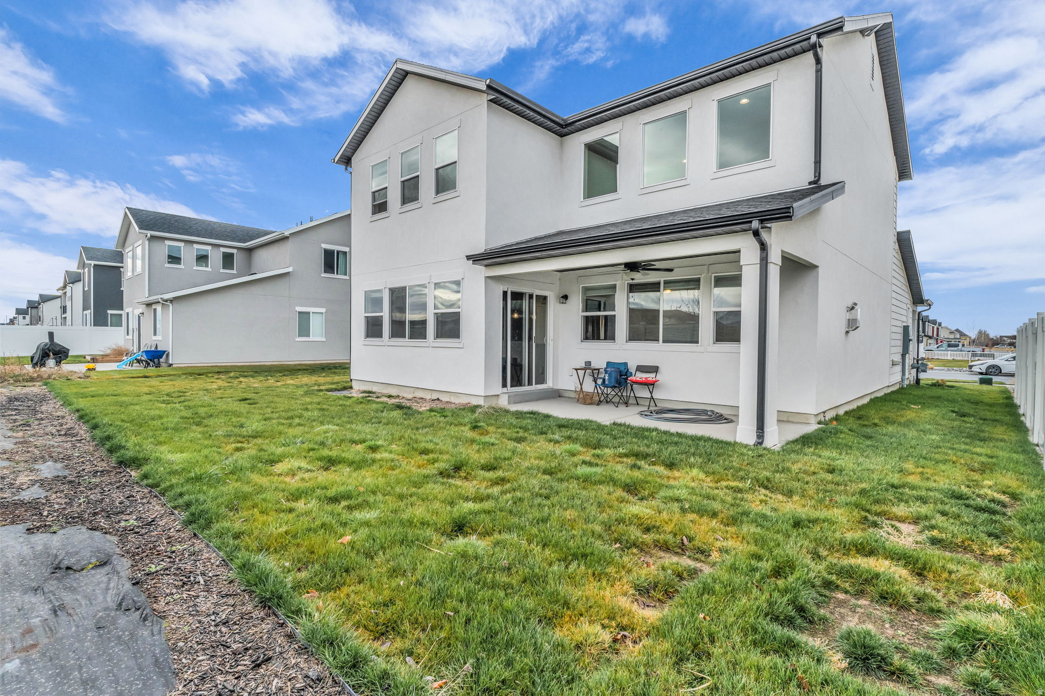 CREEKSIDE AT SHORELINE - Residential