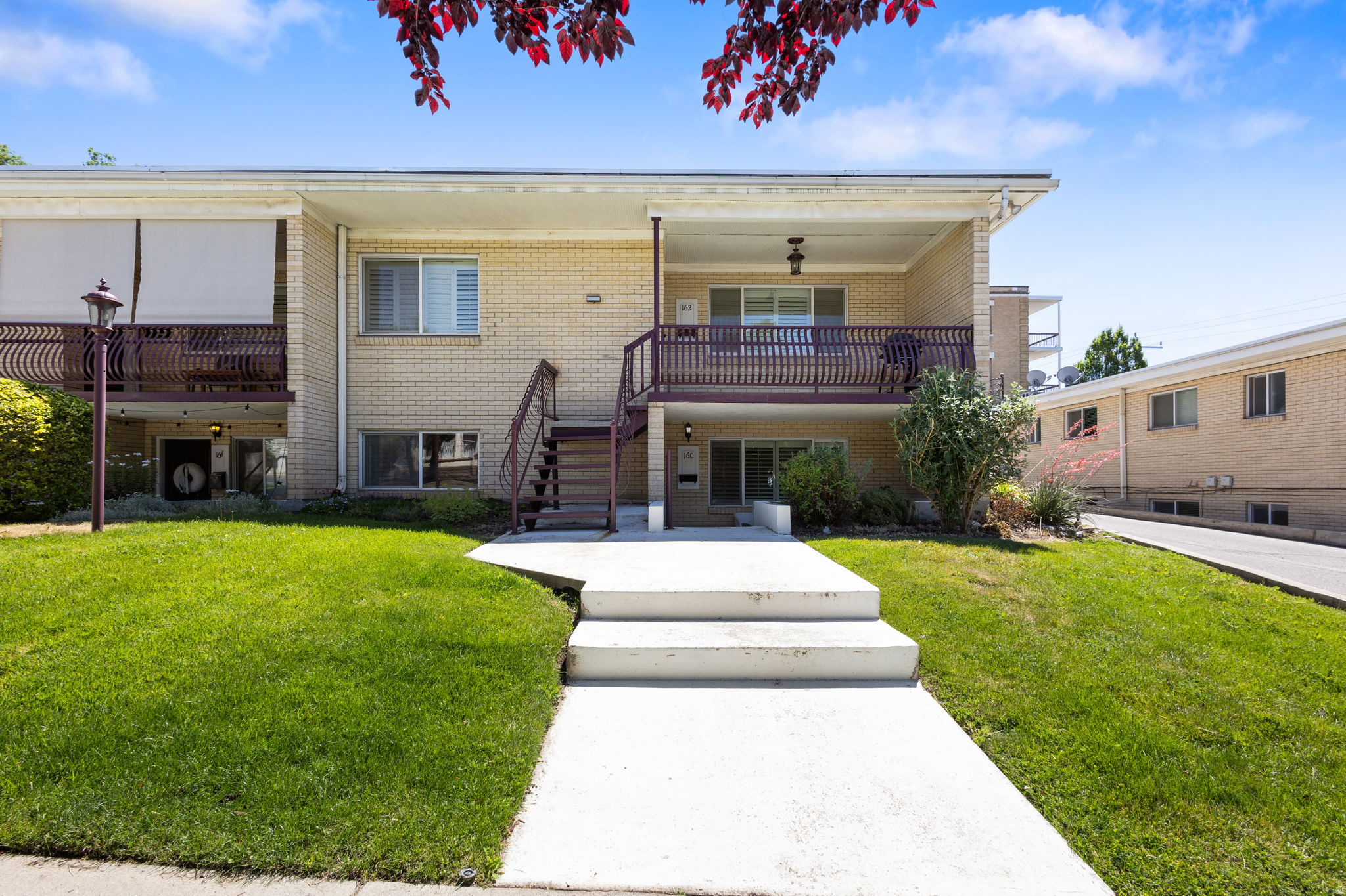 WHITE LANE CONDO - Residential