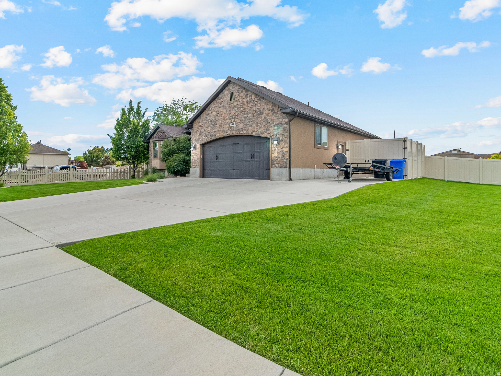 ARCHIBALD ESTATES - Residential