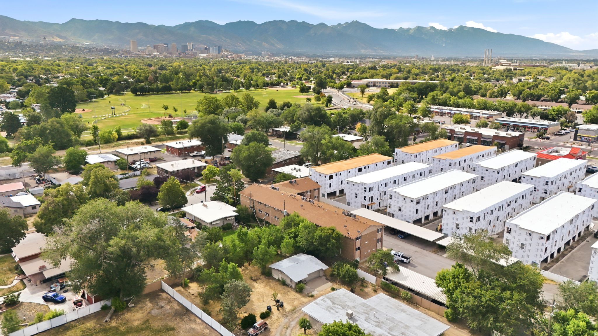 IRVING CIRCLE CONDM - Residential